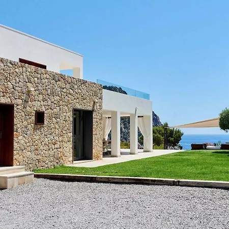Casa Lines Villa Cala Llonga (Ibiza)